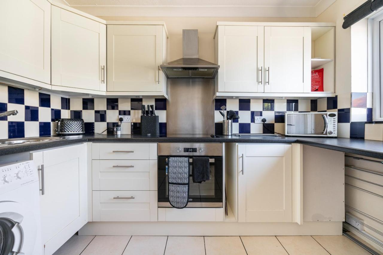 Onyx Bay - Whole - Wifi - - 2 Bed - Town